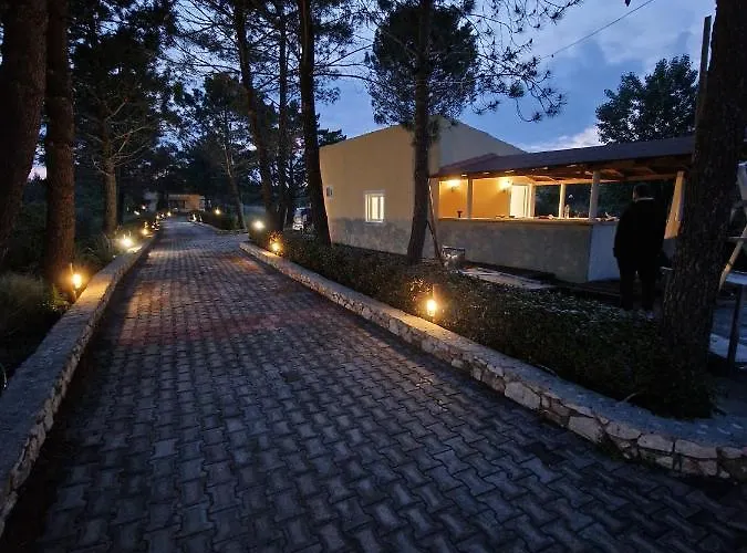 Alexandra 6 Lefkímmi