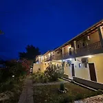 Alexandra 6 *