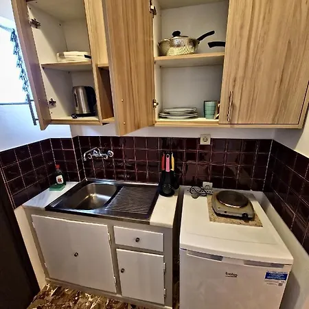 Alexandra 6 Apartman Lefkími
